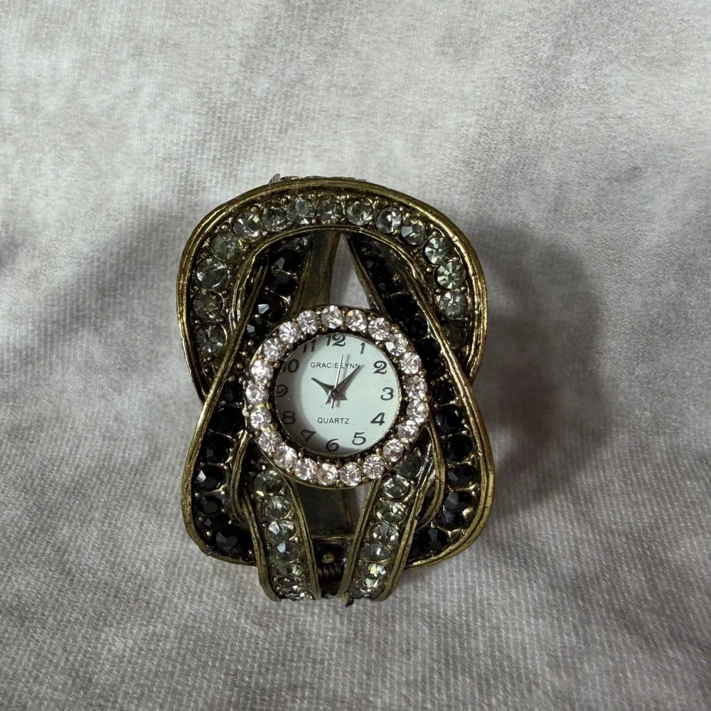 Vtg Gracie Lynn Quartz Cuff Watch Gold Tone‎ Rhinestone Clamper Bracelet Y2K